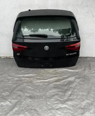 Alfa Romeo Stelvio Truck tailgate 