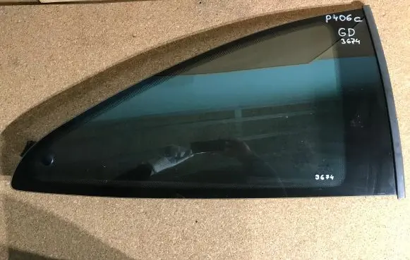 Peugeot 406 Rear side window AS2