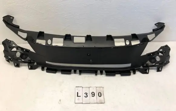 Peugeot 3008 II Front bumper mounting bracket 9836828480