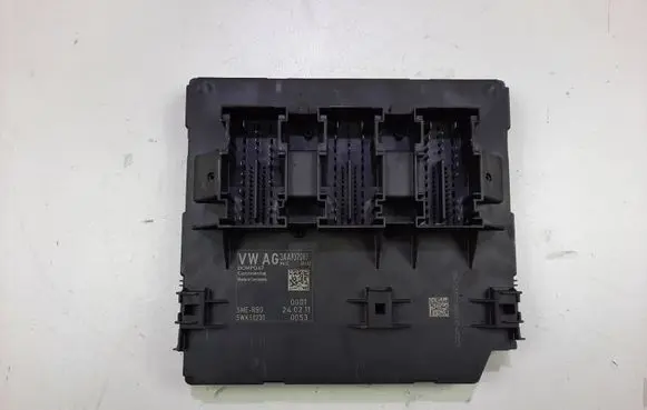 Volkswagen PASSAT B7 Comfort/convenience module 3AA937087
