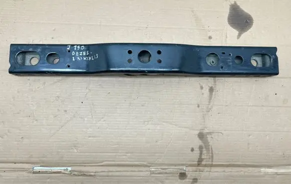 Toyota Land Cruiser (J150) Gearbox mounting bracket