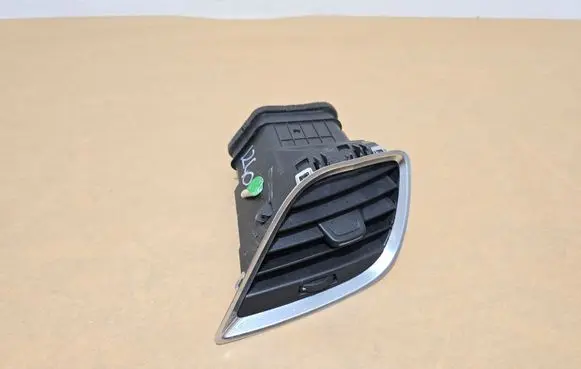 Opel Mokka Dashboard side air vent grill/cover trim 95316016