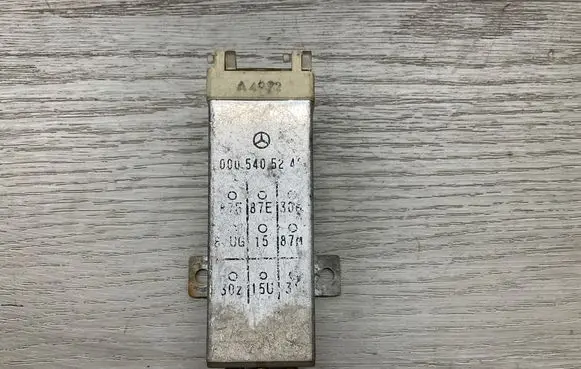 Mercedes-Benz E W124 Other relay 0005405245