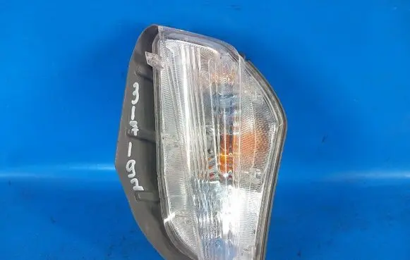 Toyota Prius+ (ZVW40) Front indicator light 8151147030