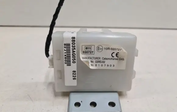 Subaru Outback Door central lock control unit/module 88035AG050 82J14802 0107903