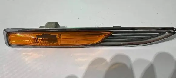 Front indicator light