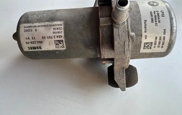 BMW 3 F30 F35 F31 Vacuum pump 6851289 86422819 00928622