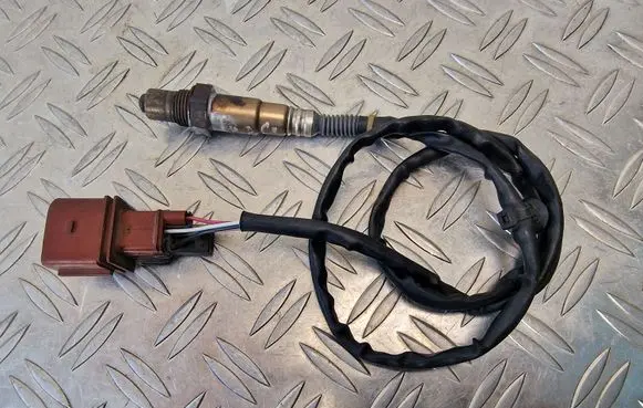Volkswagen Touareg I Lambda probe sensor 07Z906262A