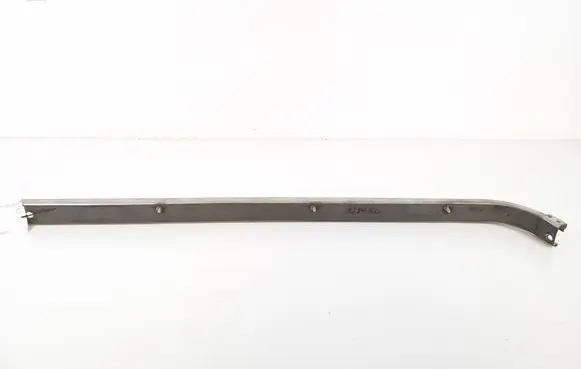 Mercedes-Benz Vito Viano W639 Sliding door middle roller runner A6397661037