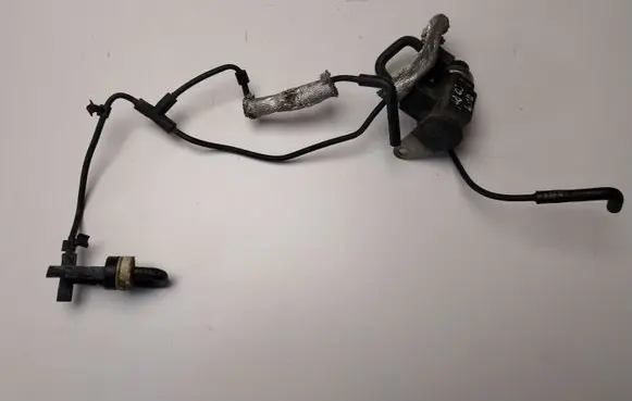 Audi A8 S8 D3 4E Turbo solenoid valve 057906630A