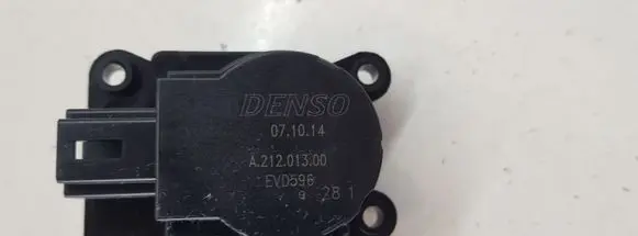 Citroen C4 II Picasso Air flap motor/actuator A21201300