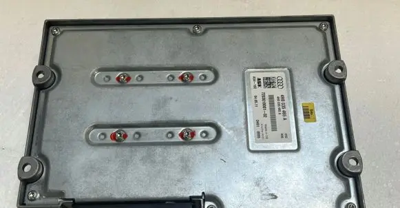 Audi A8 S8 D4 4H Sound amplifier 4H0035465A 4H0035465B