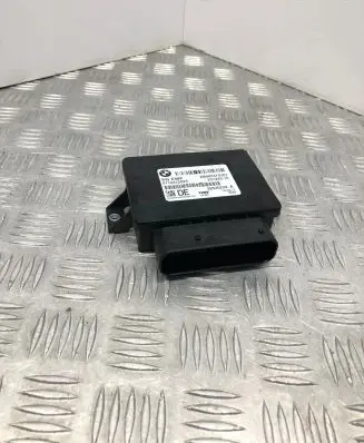 BMW 5 F10 F11 Hand brake control module 6853703 23122010 32620259A