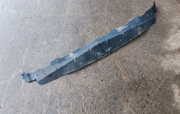 Jeep Grand Cherokee (WJ) Bottom radiator support slam panel 