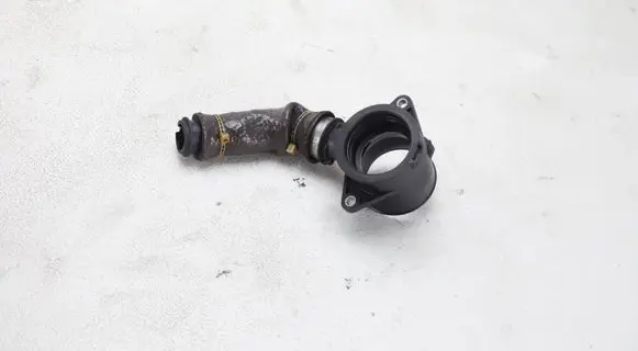 Ford Focus Intercooler hose/pipe AV616C784AD 1051412