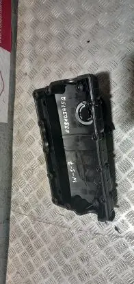 Volkswagen Touran I Rocker cam cover 03G103475 W107