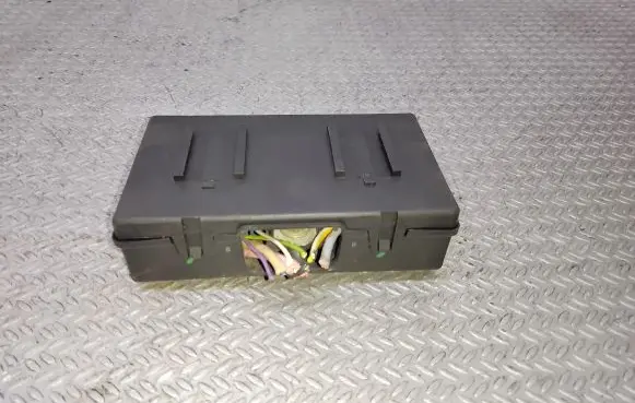 Peugeot 207 Fuse module 9632229480