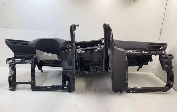 Peugeot 3008 II Dashboard 98098327ZD