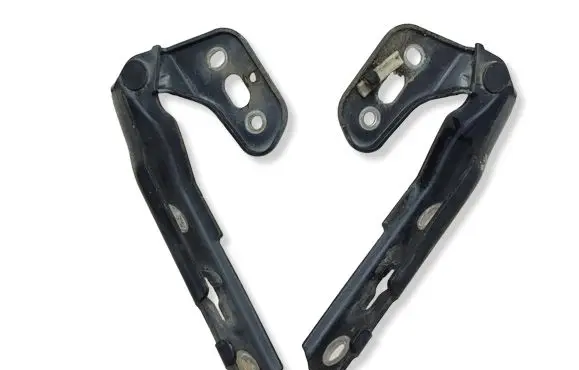 Audi A6 S6 C6 4F Engine bonnet/hood hinges 4F0823301