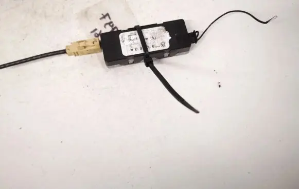 Volkswagen PASSAT B6 Antenna control unit 3c9035552a