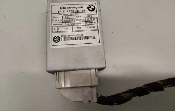 BMW 5 E60 E61 Air suspension control unit module (rear) 3714676983401