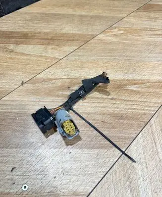Mercedes-Benz C W205 Headlight/headlamp wiring loom/harness A0525456026