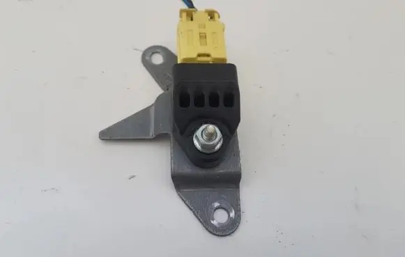 Subaru Legacy Airbag deployment crash/impact sensor 98235AG070
