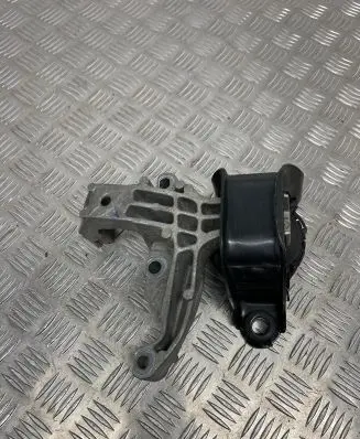 Nissan Qashqai Engine mount bracket 1125203940R