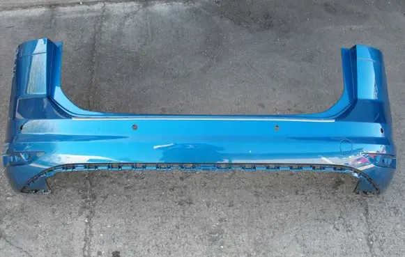 Volkswagen Touran II Rear bumper 5TA807421AB