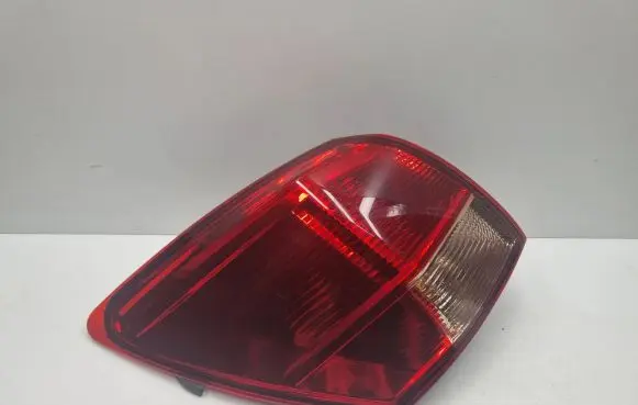 Nissan Qashqai Rear/tail lights 0821519K1L