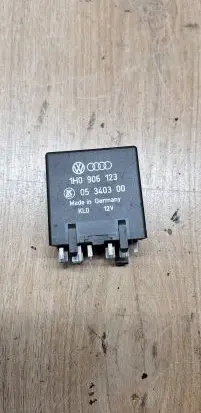 Audi A4 S4 B5 8D Other control units/modules 1H0906123 05340300