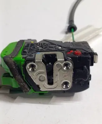 Hyundai i40 Rear door lock 81410-3Z010