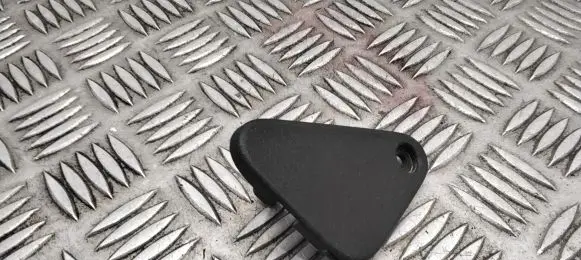 Radiator mount bracket