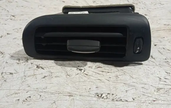 Mercedes-Benz S W220 Dashboard side air vent grill/cover trim A2228300554