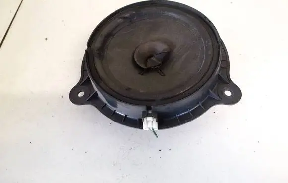 Nissan Note (E11) Front door speaker