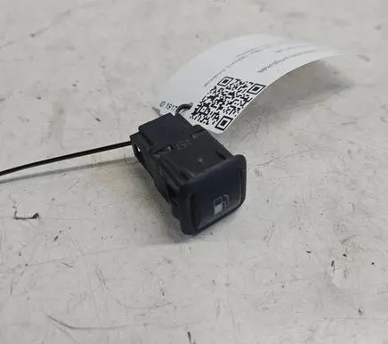 Volkswagen Golf IV Fuel tank opening switch 3B0959833A