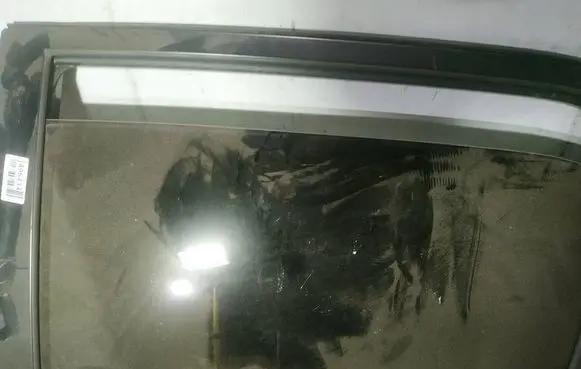 Toyota Auris 150 Rear door window glass as2
