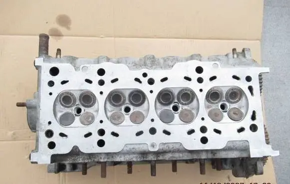 KIA Carens I Engine head 14122025 0251520