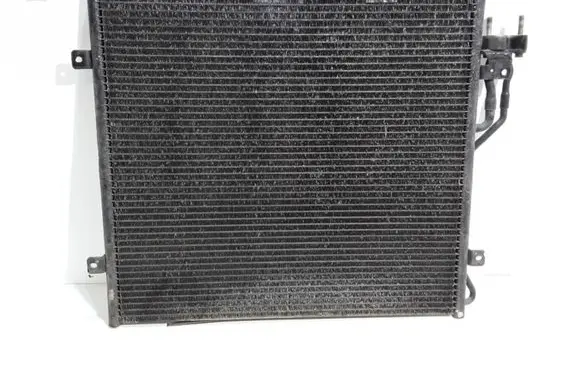 Jeep Cherokee A/C cooling radiator (condenser)