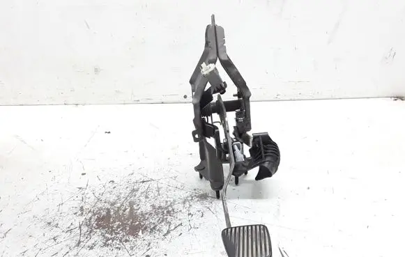 Clutch pedal