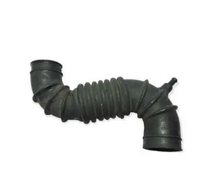 Mitsubishi Pajero Air intake hose/pipe MD151833