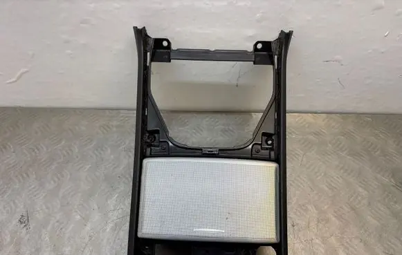Volvo XC90 Gear shifter surround trim plastic 30643839