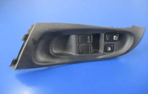 Nissan Almera Tino Other devices