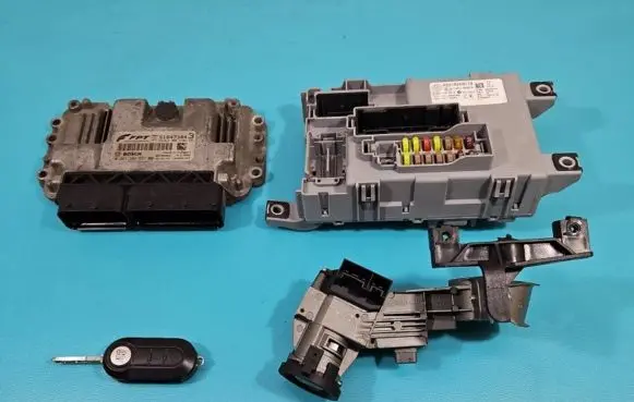 Fiat Grande Punto Engine control unit/module ECU 518473443 IMPRK1388650