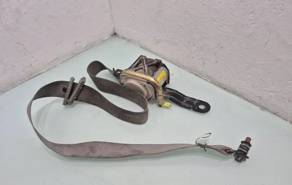 Nissan X-Trail T30 Front seatbelt TKAB2EG345