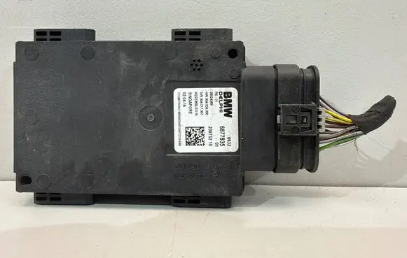 BMW 5 G30 G31 G38 Blind spot module 6877835