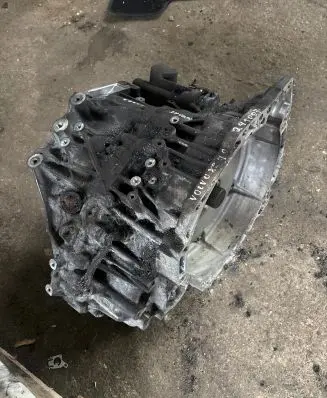 Volvo XC40 Automatic gearbox 32249433