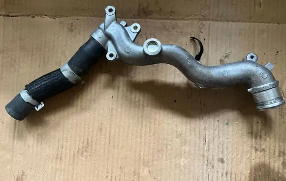 Subaru Forester SK Coolant pipe/hose 14050AB310