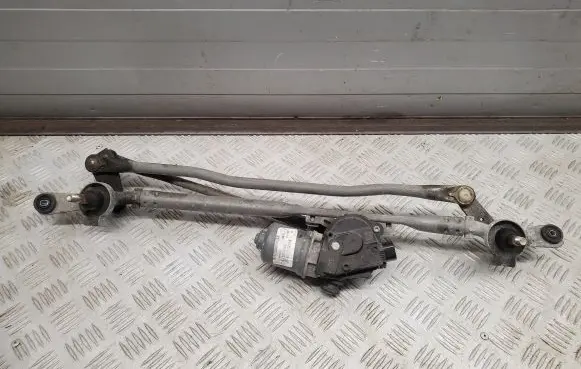Chrysler Pacifica Front wiper linkage and motor 68229327AB