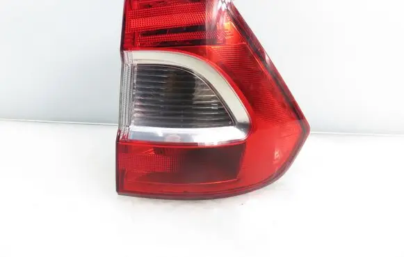 Ford Galaxy Rear/tail lights 17701012
